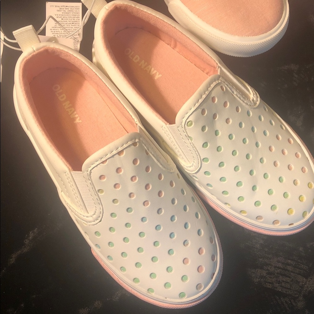 Old Navy kids size 10 (4)pr brand new shoes - Picture 2 of 8